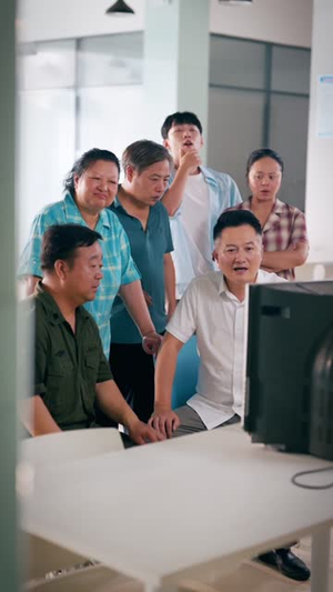 天才厂妹（60集）在哪个平台能看