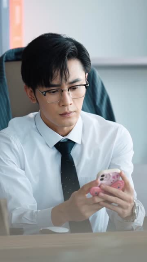 你与月亮共眠（99集）精彩短剧分享。