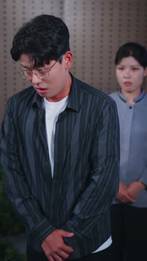 叛出家门后,全家后悔了(36集) 叛出家门后,全家后悔了(36集)深深爱上这部剧