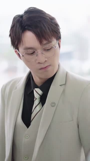 喜欢你的第十年（39集）上热门短剧