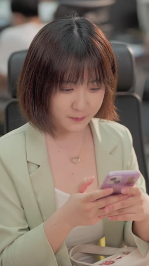 千金小姐每天都在装穷（96集）追风的女孩短剧