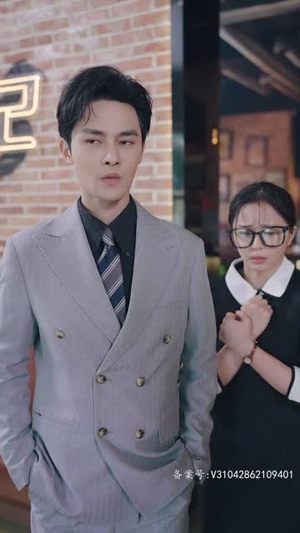 闪婚豪门娇妻马甲藏不住（81集）剧好看短剧推荐