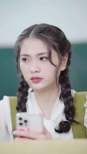 他似繁星入我梦(30集) 他似繁星入我梦(30集)好看短剧追不停