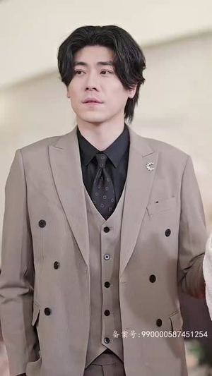 错位挚爱（70集）越看越好看短剧