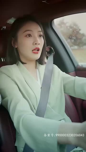 归国后，双生女王她不装了（62集）短剧