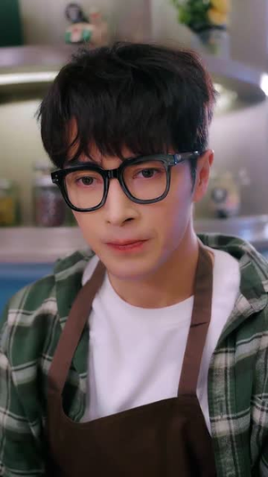 完蛋了我被美女包围了（70集）追短剧关注我