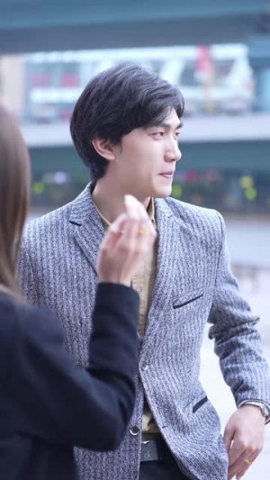 我能来回穿梭90年代（更新至40集）在线免费观看