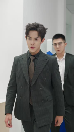 越界交易（70集）热播古装短剧