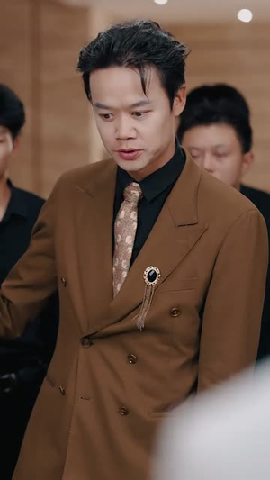 透视狂少（71集）解说文案