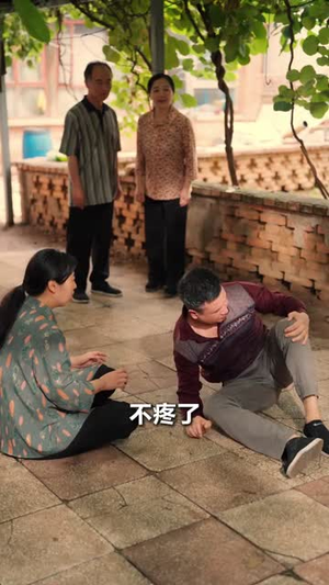 极品小傻医 (78集)爆款热门短剧