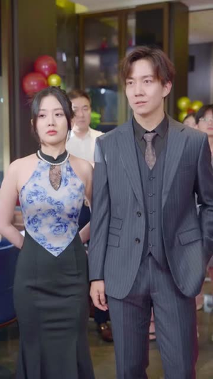 龙隐芳邻房客小姐请自重 (76集)免费看短剧