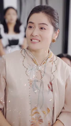 致富从每日抽奖系统开始 (106集) 好看短剧推荐