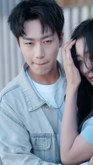 逆袭从阿姨家开始 (73集) 逆袭从阿姨家开始 (73集)红果免费看短剧