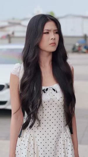 直播开局一句话气哭校花(83集) 直播开局一句话气哭校花(83集)好看的短剧电影