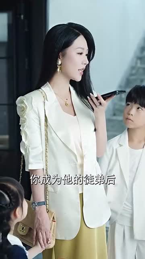 江山如画映千秋(73集) 江山如画映千秋(73集)今日最火短剧