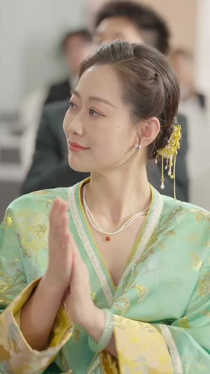 被偷听心声后，全家追着老妈宠 (55集) 在哪里可以看